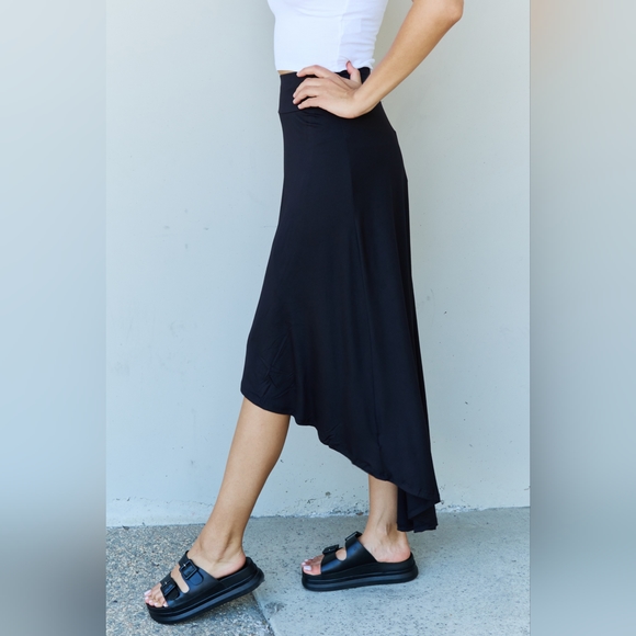 Ninexis First Choice High Waisted Flare Maxi Skirt in Black - Picture 4 of 5